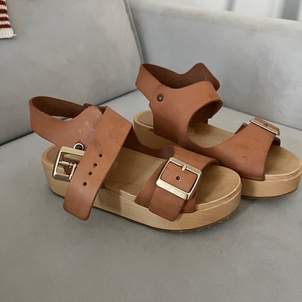 Bryr Stella Sandal Clog in Natural